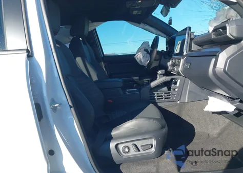 2025 Toyota 4Runner Trd Off Road Premium z USA, uszkodzony, nr VIN JTEVA5BR0S5044996